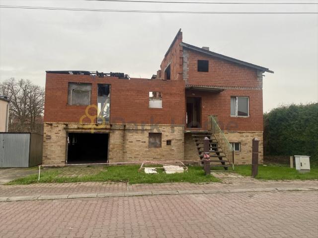 Dom surowy otwarty z dużym potencjałem, 195 m2