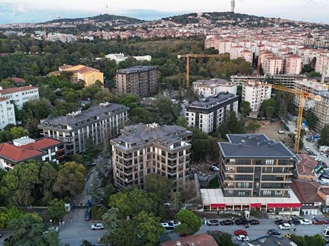 Koşuyolu Validebağ Sitesinde Satılık Lüks 2+1 Doğanın Kalbinde
