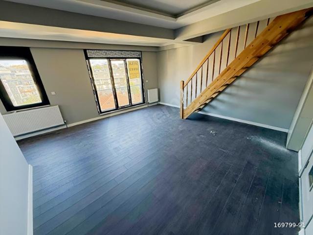 KOŞUYOLU BARBAROS MAH GENİŞ LUX DUBLEKS 5+1 KİRALIK