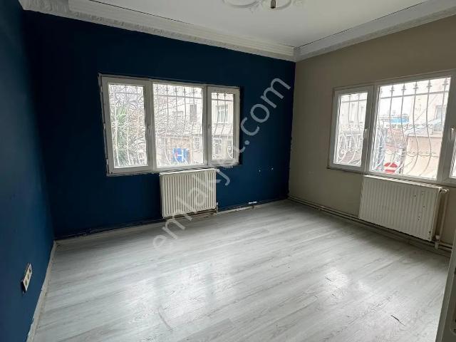 Koşuyolu Caddesi İbrahimağa Mah.2+1 Satılık Daire Kadıköy