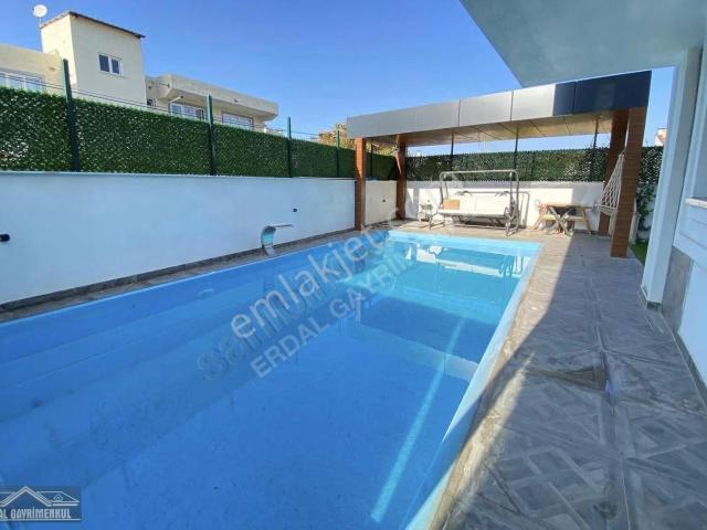 Koşuyolu Mevki Ultralüx Müstakil Villa