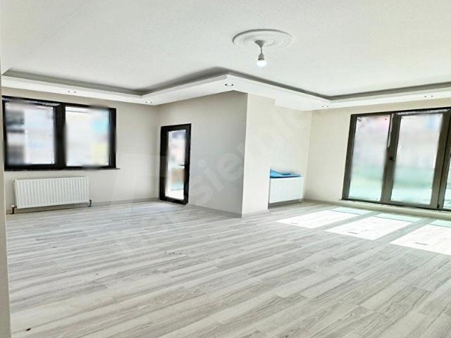 KOÇAK YATIRIM'DAN ULAŞIMI KOLAY KONUM'DA 2+1 DAİRE!