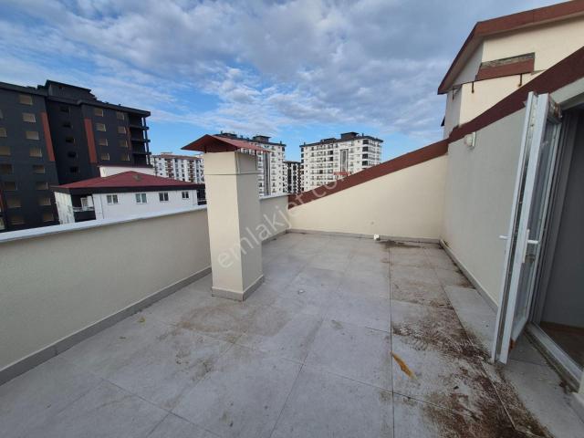 Koçak Emlak Gayrimenkulden Cumhuriyet Mahallesinde Satılık 2+1 Daire