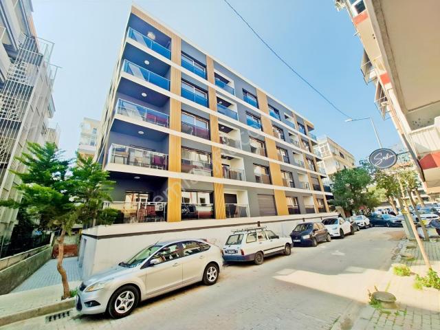 Köşe Konumda Satılık Kapalı Mutfaklı E. Banyolu 3+1 Sıfır Daire