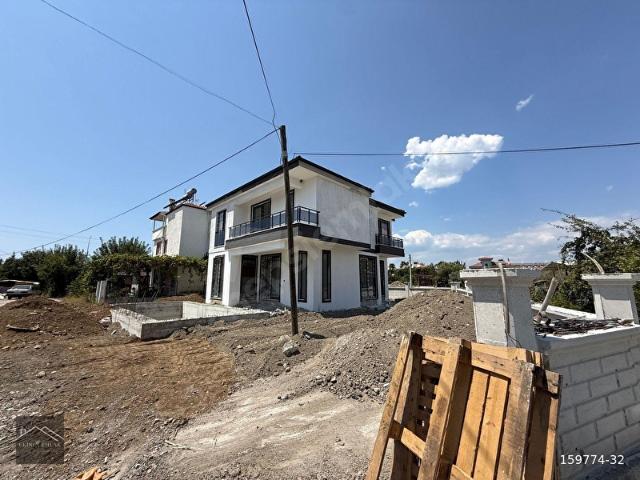 KÖŞE PARSEL 4+1 SATILIK VİLLA