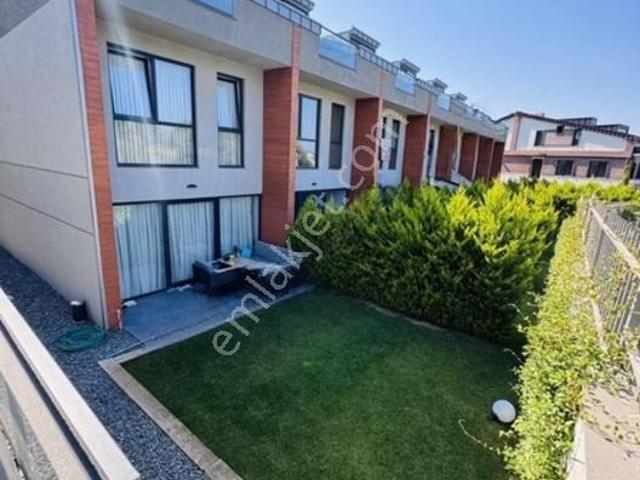 Köşe Villa