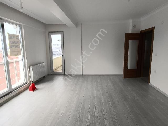 Koç Kardeşlerden Veliköy De 3+1 Satılık Fiyat Duştü