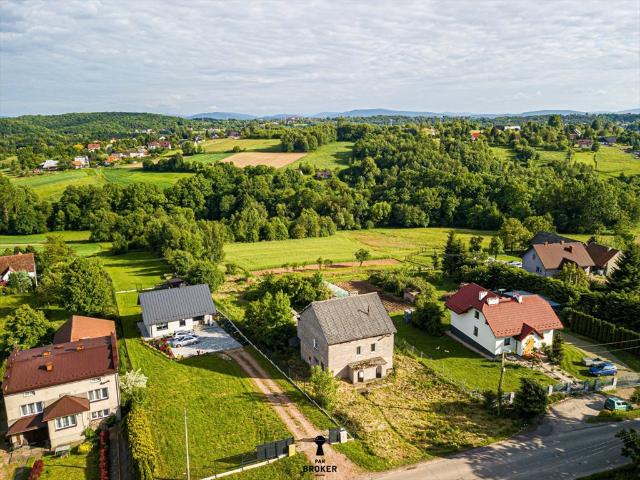 Działka 66 a z domem, inwestycja lub dom w Koźmicach