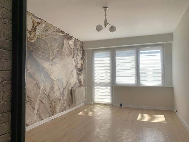 Sprzedam przestronne 3 pokojowe mieszkanie 48 m² w Kole