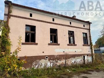 Dom z potencjałem w centrum Koła – 60 m2, pod działalność