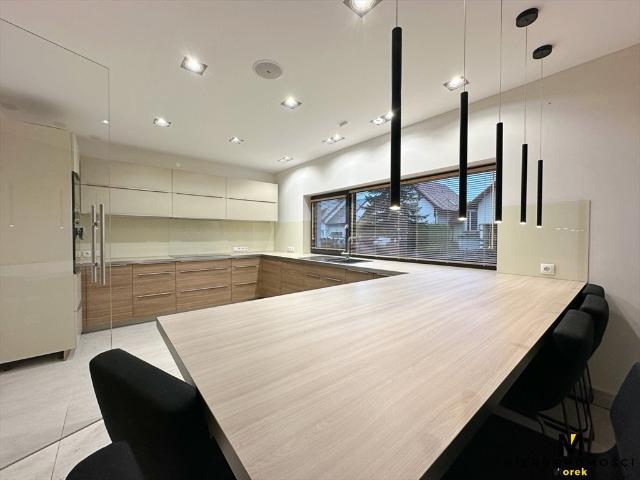 Nowoczesny dom 296 m² z garażem i tarasem w Kołobrzegu