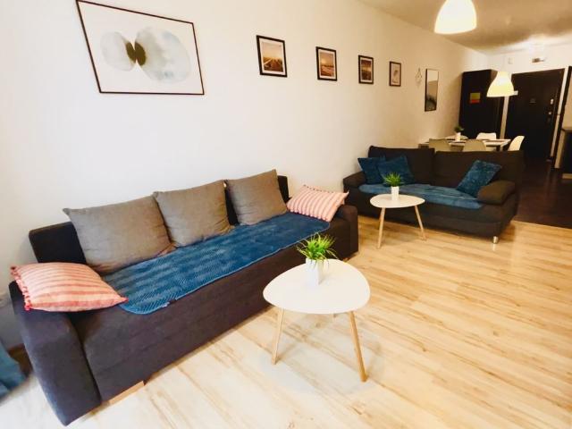 KOŁOBRZEG WYNAJEM DŁUGOTERMINOWY 2 POKOJE 53 m² 70 m od morza