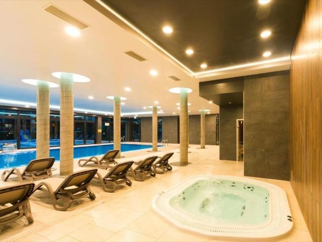 Nowoczesny apartament z basenem i tarasem, 500 m od morza polecam!