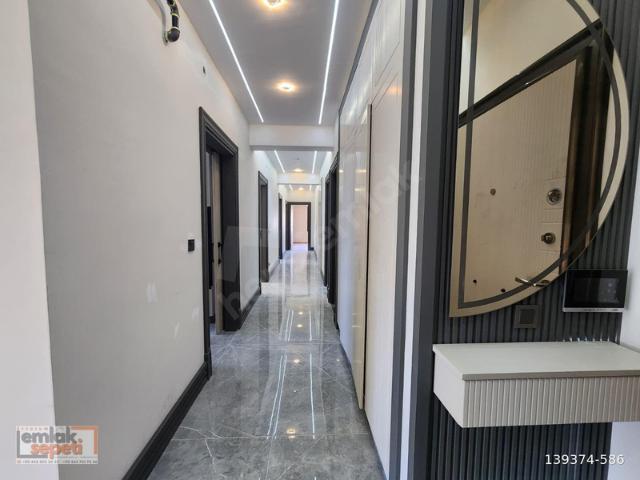 KOMBİNADA OTURUMA HAZIR LÜKS SATILIK 4+1 DAİRE