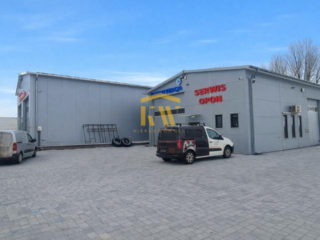 Komercyjne lokal na sprzedaż