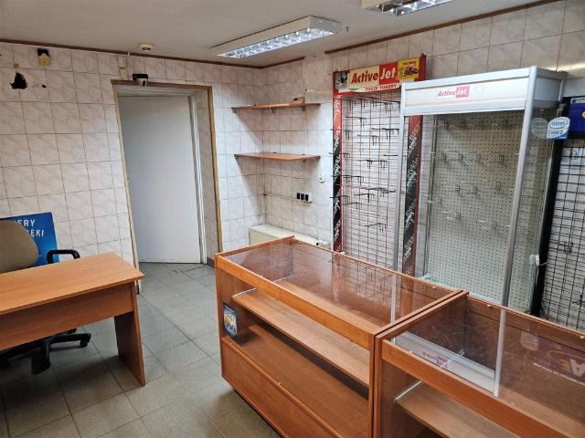 Komercyjne lokal na sprzedaż