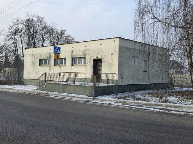 Komercyjne lokal na sprzedaż, Szkolna