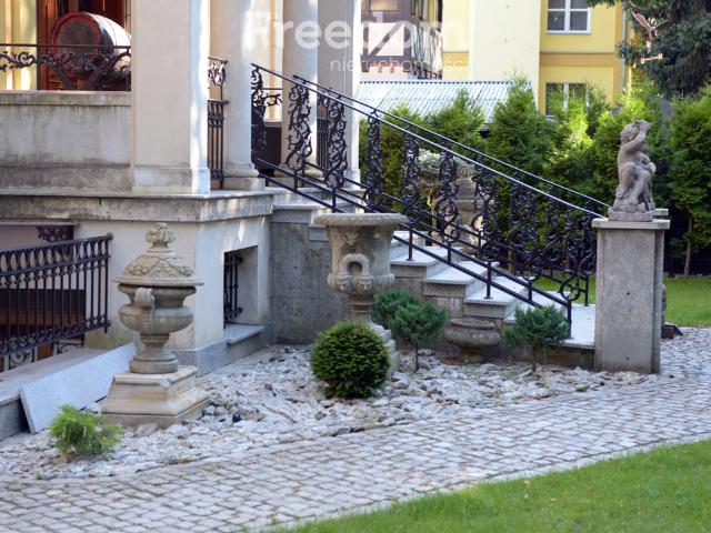 Komercyjne lokal na sprzedaż, Piastowska