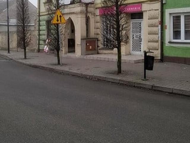 Komercyjne lokal na sprzedaż, Rynek