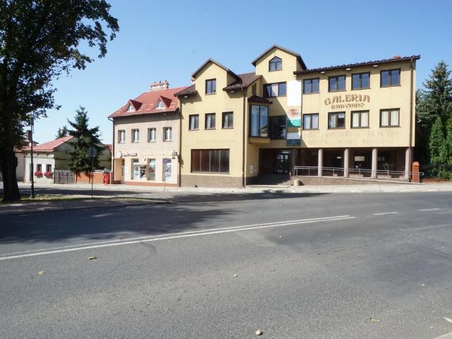 Komercyjne lokal na sprzedaż, Rynek