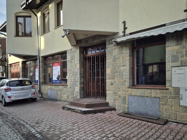 Komercyjne lokal na wynajem, Krzywa