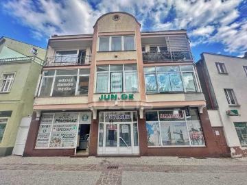 Komercyjne lokal na wynajem, Krótka