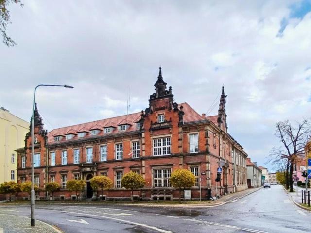 Komercyjne lokal na wynajem, Piastowska