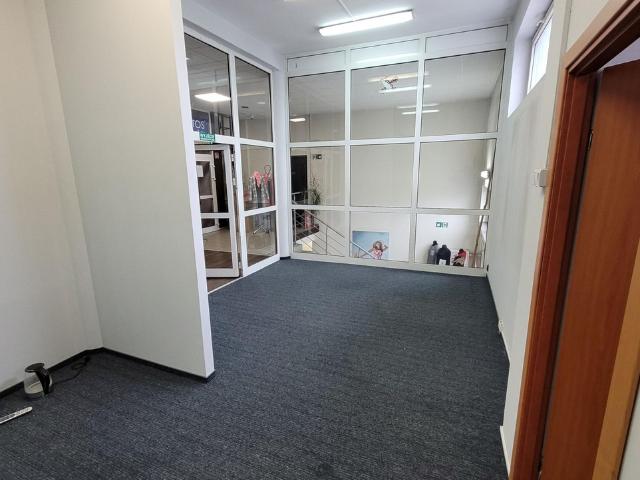 Komercyjne lokal na wynajem, Piekary Śląskie, Szarlej, ks. kard. Prymasa Stefana Wyszyńskiego