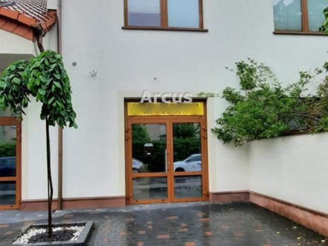 Komercyjne lokal na wynajem, Tarnów, Strusina