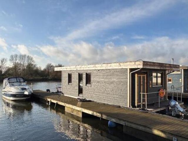 Komfort Hausboot DIVA Quality Time auf dem Wasser