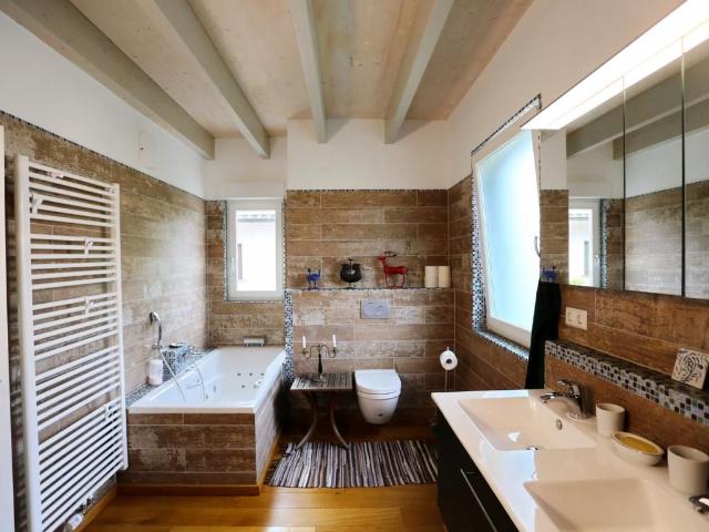 Komfort im Küstlerhaus: ein Zuhause auf Zeit, Karlsruhe Amsterdam Apartments for Rent