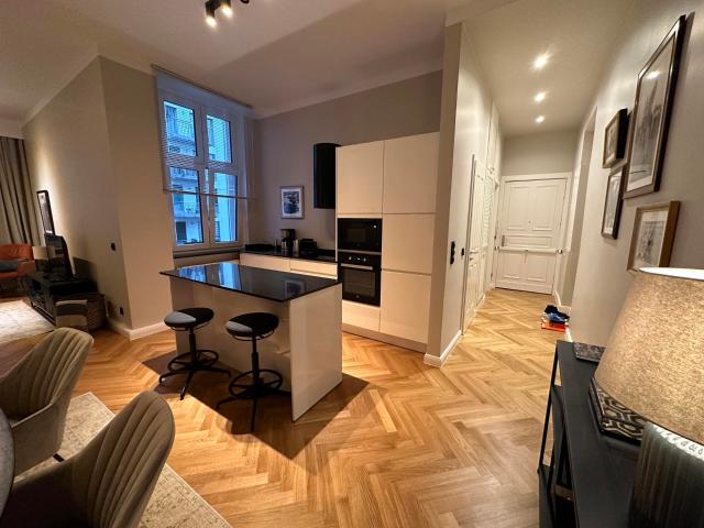 Komfortabel wohnen: 2 Zimmer Wohnung mit Balkon & Stellplatz