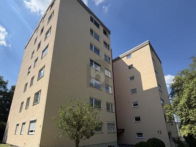 KOMFORTABEL WOHNEN: BALKON, GARAGE, AUFZUG