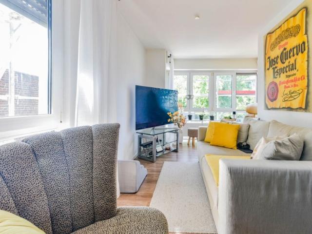 Komfortabel wohnen: Barrierefreie 2 Zimmer Wohnung in gepflegtem Mehrfamilienhaus