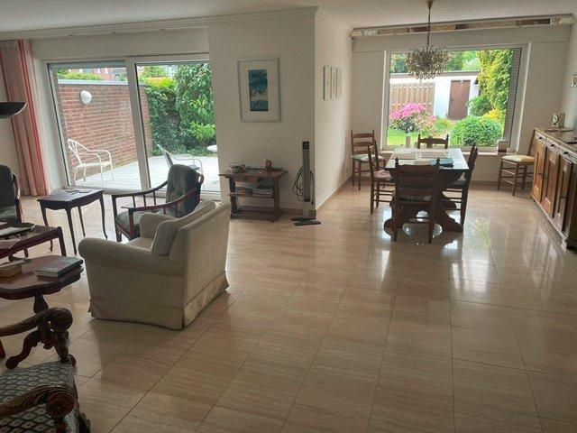 Komfortable 130qm EG Wohnung mit Terrasse und Garten in Windberg