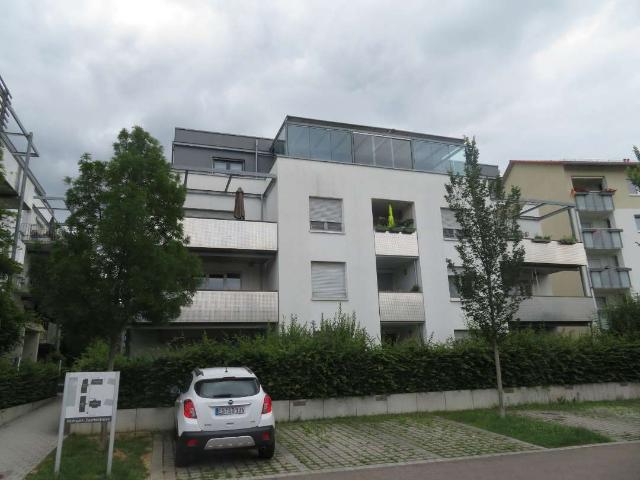 Komfortable 2 Zimmer Wohnung im Daimlerpark!