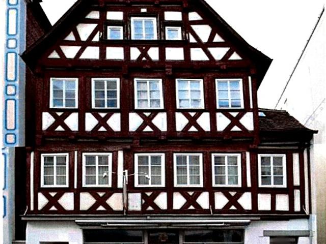 Komfortable 3 Zimmer Wohnung in denkmalgeschütztem Fachwerkaus