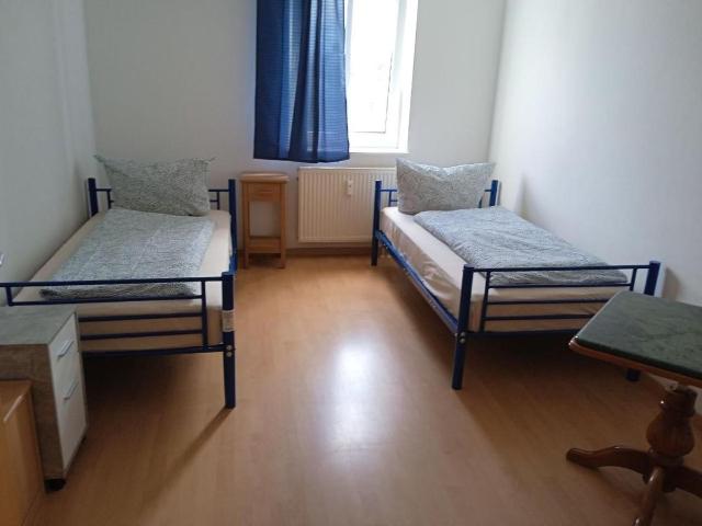 Komfortable 3 Zimmer Apartments in zentraler Lage von Chemnitz – ideal für Berufstätige & Langzeitaufenthalte, Chemnitz Amsterdam Apartments for Rent