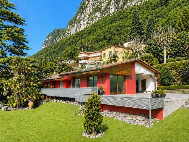 Komfortable Villa auf einer Etage mit schönem, grossen Garten und Pool