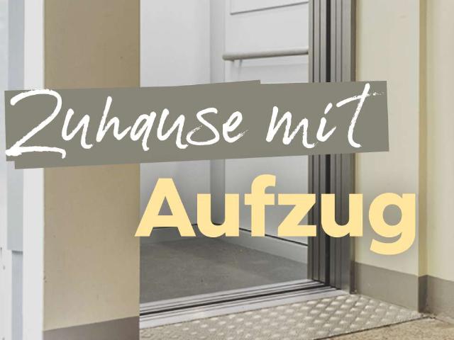 Komfortable Wohnung mit Loggia und Aufzug – ideal für Singles oder Paare