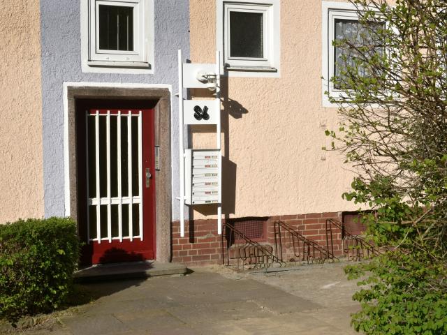 Komfortable Wohnung in stadtnaher Lage / 2.OG links