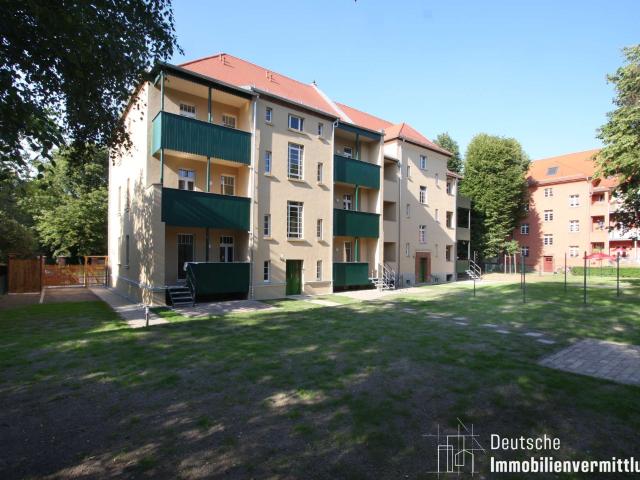 Komfortable Erdgeschosswohnung mit Balkon und Terrasse