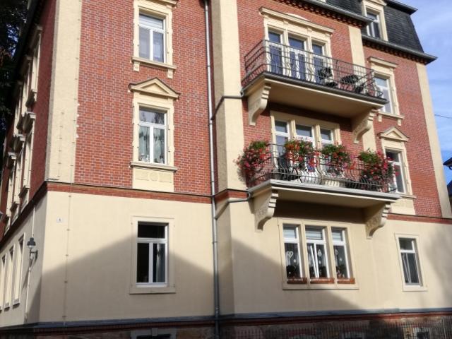 Komfortable, schicke 3 ZI Wohnung im 1. Obergeschoss