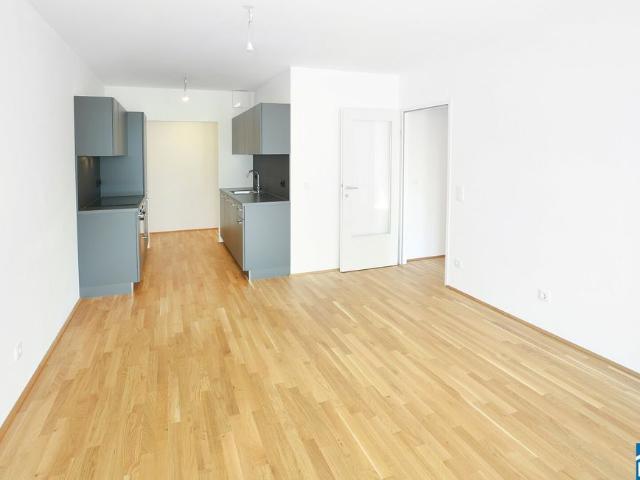 Komfortables Wohnen mit Balkon – Ihre 2 Zimmer Oase in grüner Umgebung