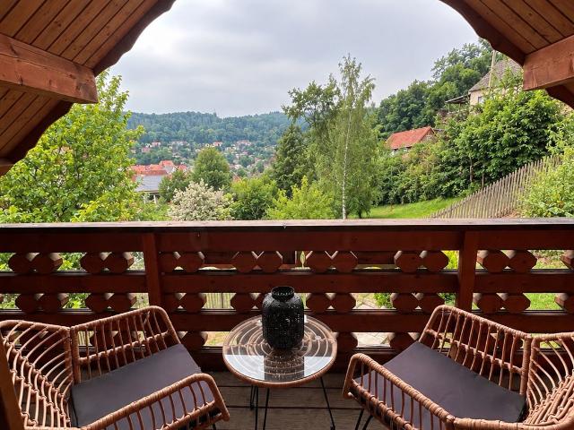 Komfortables Wohnen auf Zeit – Haus mit Garten und Balkon