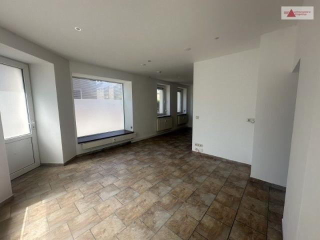Komfortables Wohnen im Erdgeschoss – frisch sanierte 3 Raum Wohnung mit barrierearmem Zugang