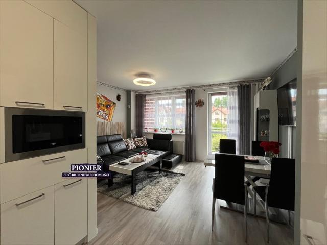 Zapraszam do obejrzenia komfortowego 66,5 m² apartamentu z balkonem i lasem