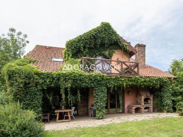Komfortowy dom 7 pokoi, ogród, garaż, sauna, blisko centrum