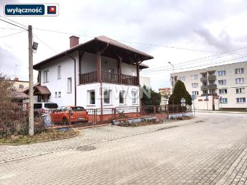 Komfortowy dom 140 m² z ogrodem, garażem i tarasem
