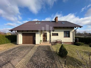 Komfortowy dom 143 m² z garażem, kominkiem i wysokim standardem